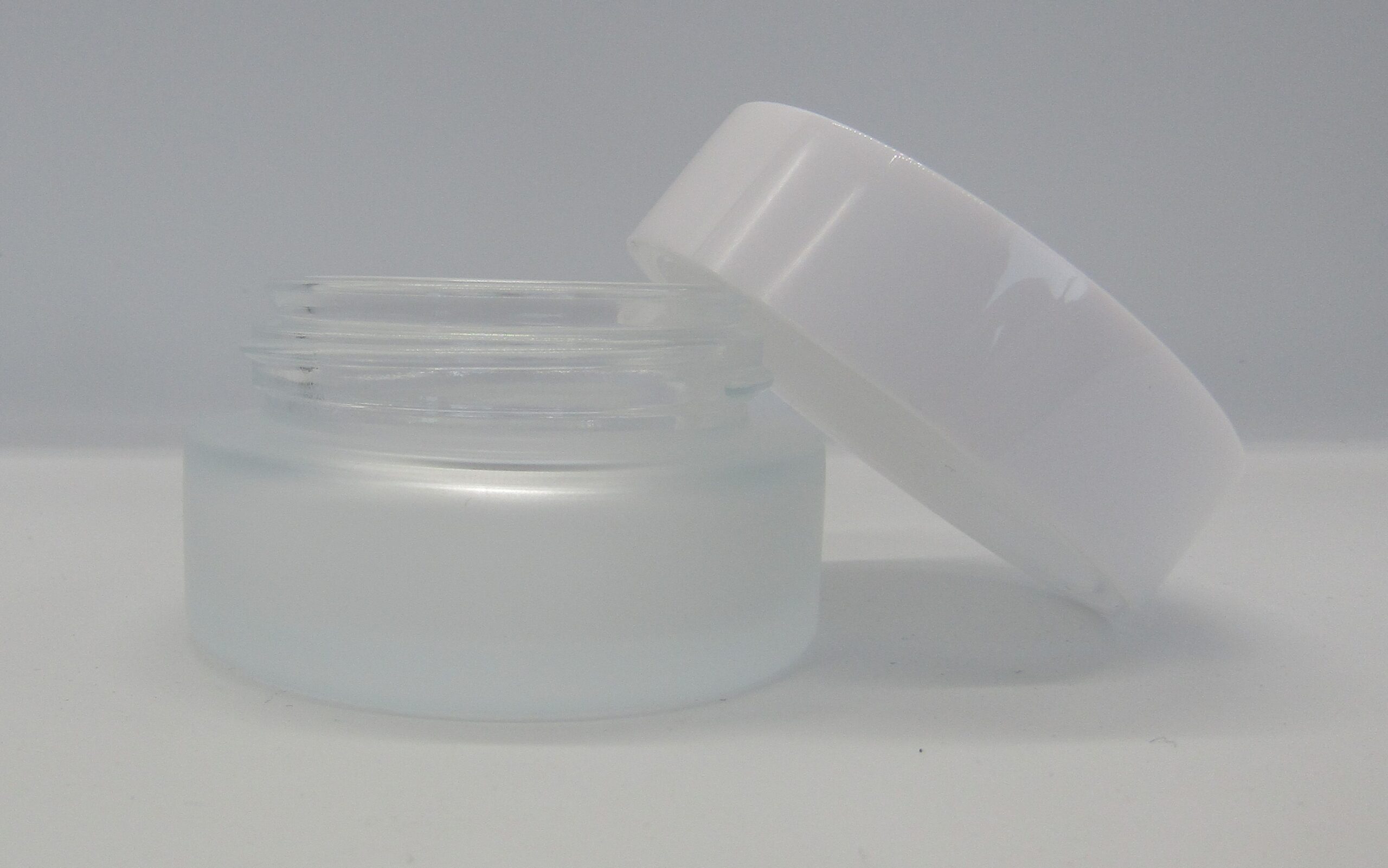 ガラスクリーム容器30ｇ　平型新発売